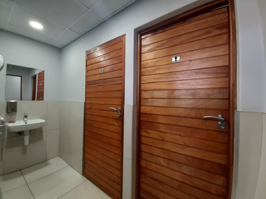 To Let commercial Property for Rent in Quigney Eastern Cape